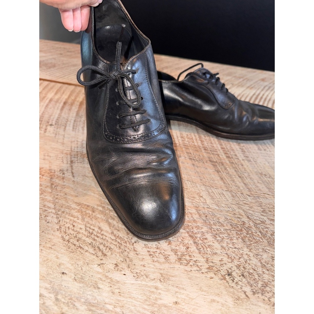 Pal Zileri Pal Zileri is a respected Italian luxury menswear brand known for hig